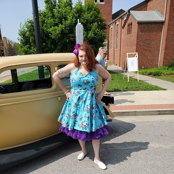 Meet your Posher, Dina - Picture 3 of 4